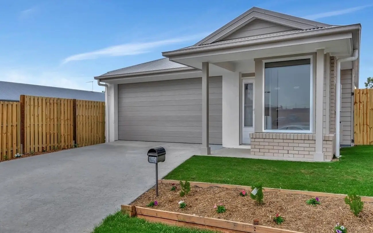 Jacana Close, Springfield QLD, feature photo