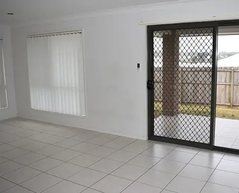 Saddleback Avenue, Redbank Plains QLD, photo 4