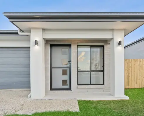 Gumnut Close, Morayfield QLD — photo 2